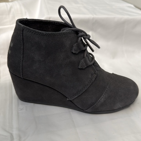 Toms Gray Kala Suede Wedge Bootie, Size 10 - Picture 3 of 15